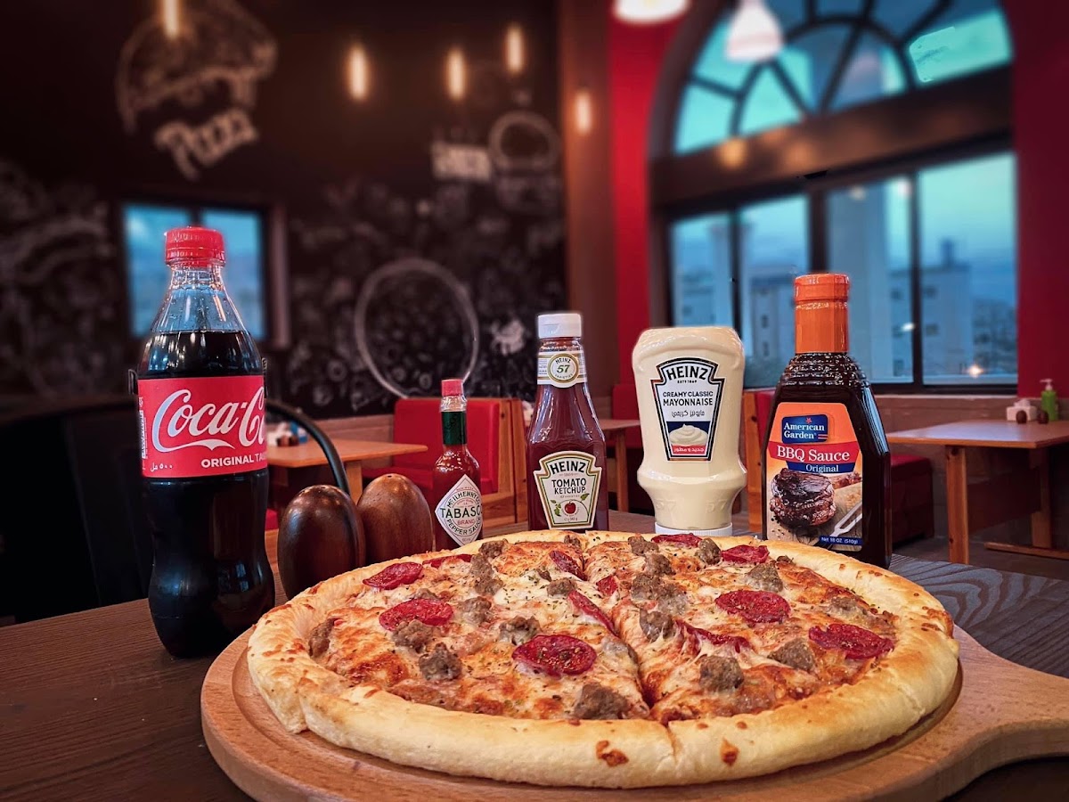 Hanisons Pizzeria Photos 2